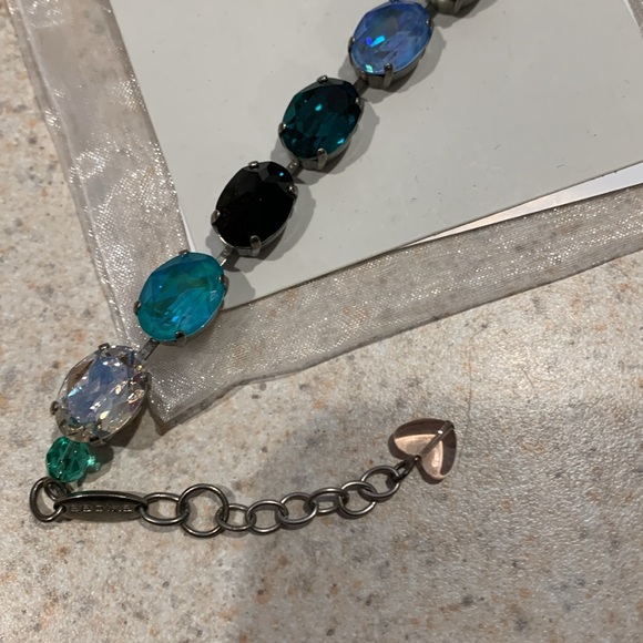 Sabika oval - Picture 2 of 3